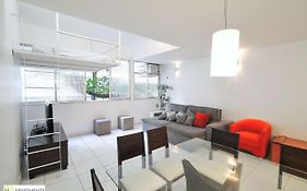 Apartamento 2 quartos espaçoso no Leme